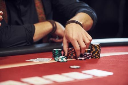 poker online tips and strategies